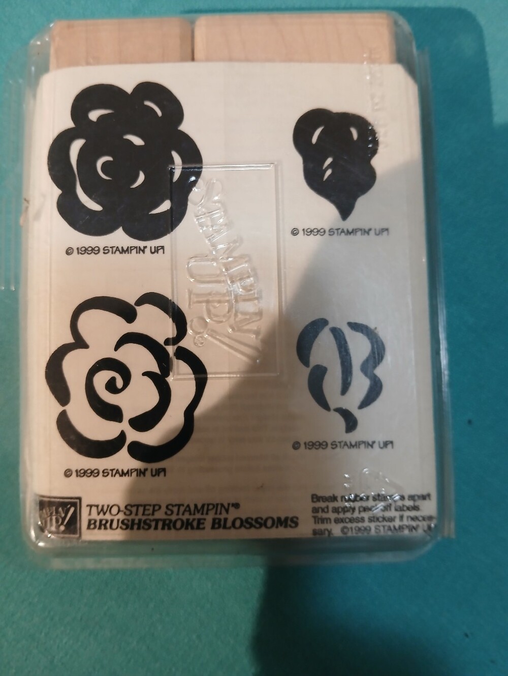 Stampin' Up! Two-Step Brushstroke Blossoms Stamp Set - Black on Wood
